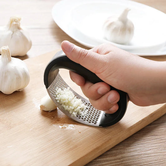 Manual Garlic Mincer – Stainless Steel Press Tool for Kitchen & Cooking Use